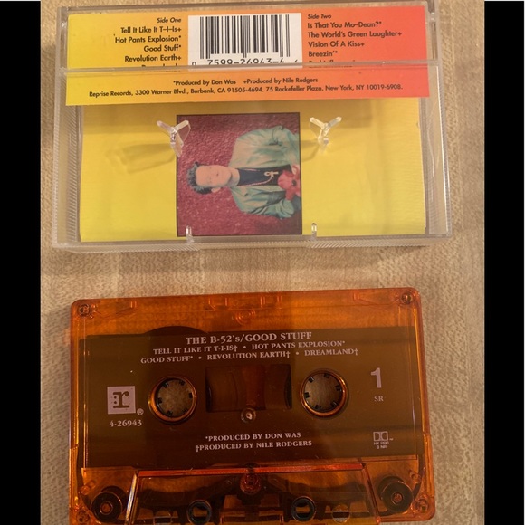 Mint conditioned B52s Cassette 1992 - Picture 3 of 4